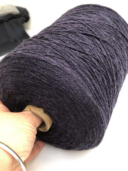 Shetlandsuld 2 trådet - MEGET mørk violet, 500 g